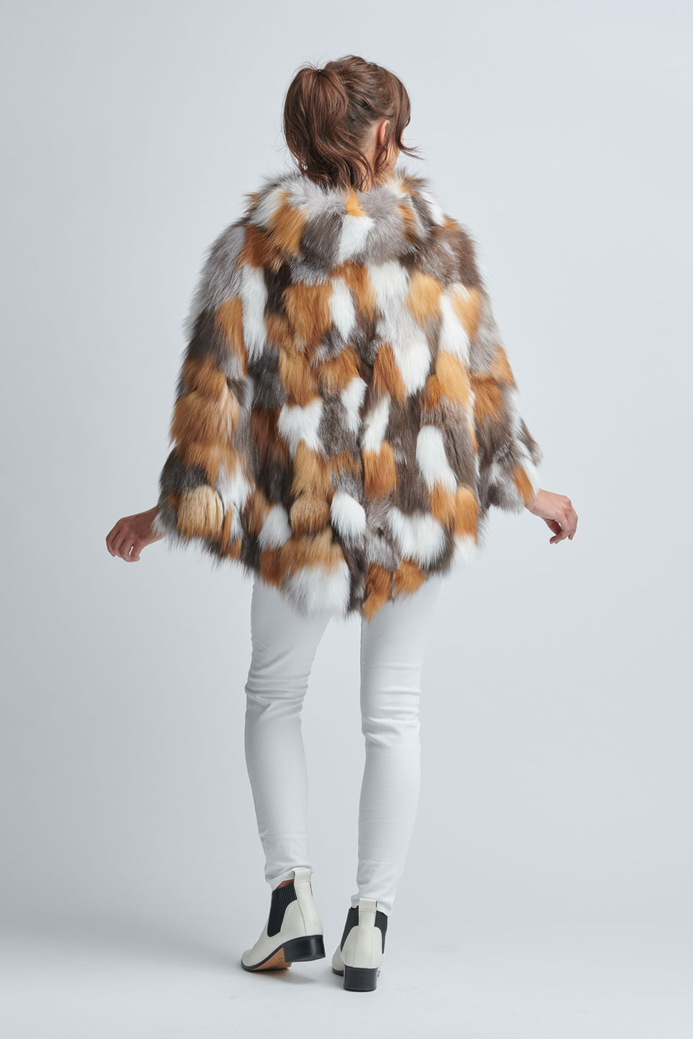 SILVER-&-GOLDEN-MIX-FOX-PONCHO-2 - Alaskan Fur