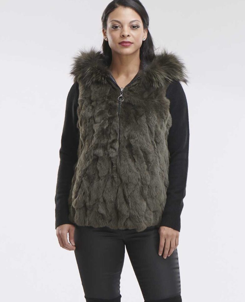 vests with fur trim